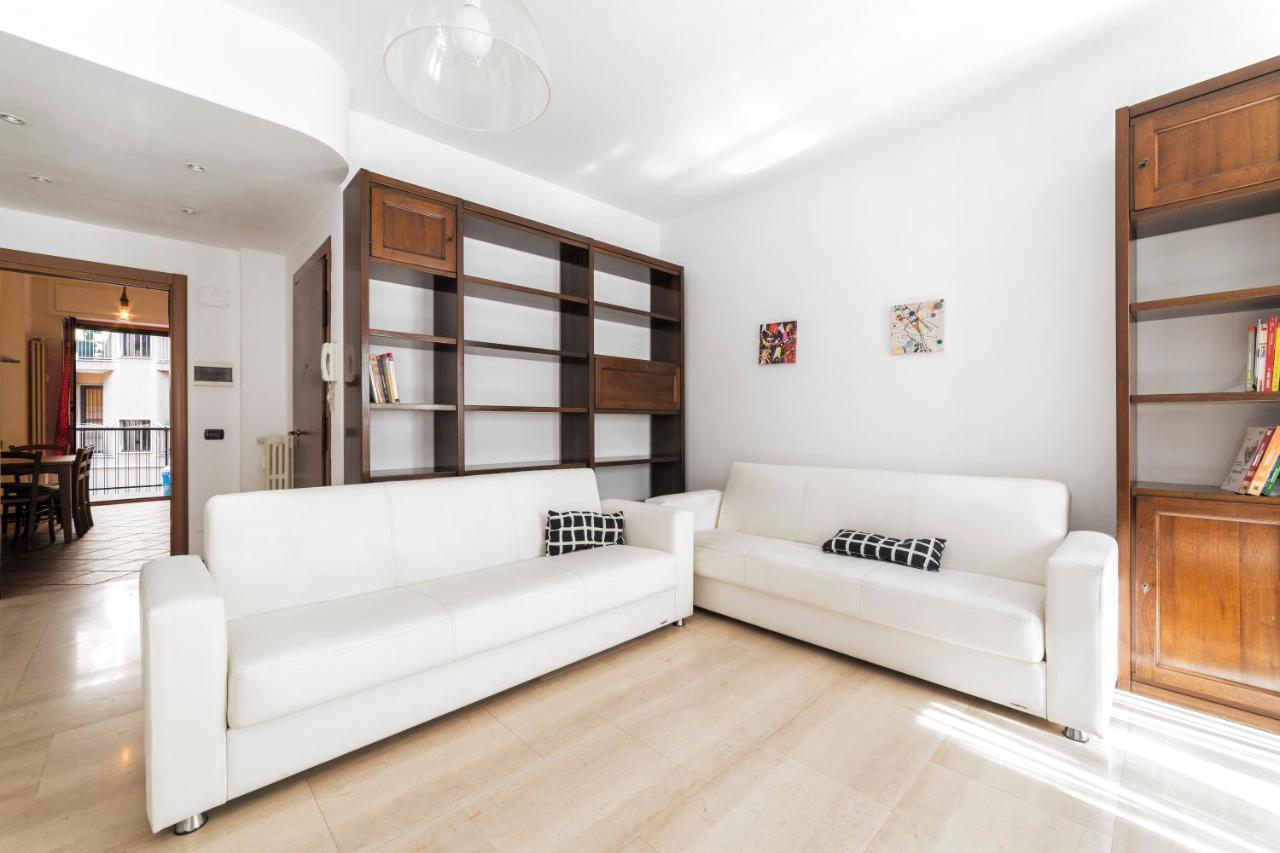 Cenisio M5 Lovely Apartment - With Balcony! Milaan Buitenkant foto