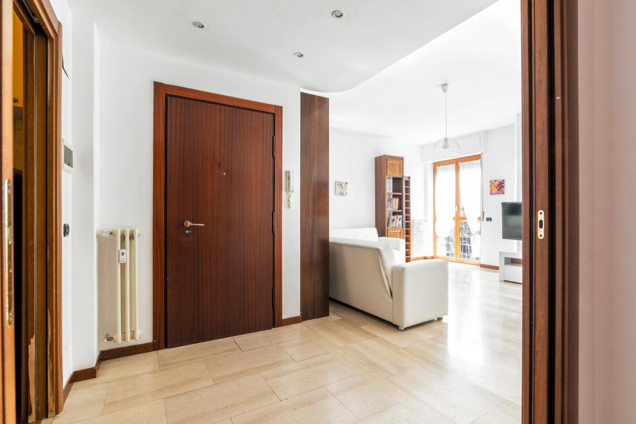 Cenisio M5 Lovely Apartment - With Balcony! Milaan Buitenkant foto
