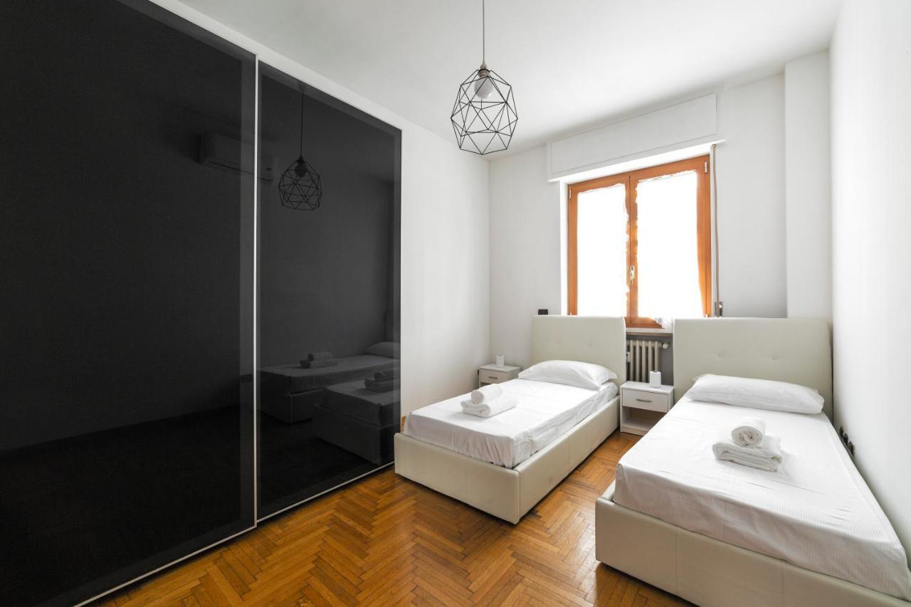 Cenisio M5 Lovely Apartment - With Balcony! Milaan Buitenkant foto