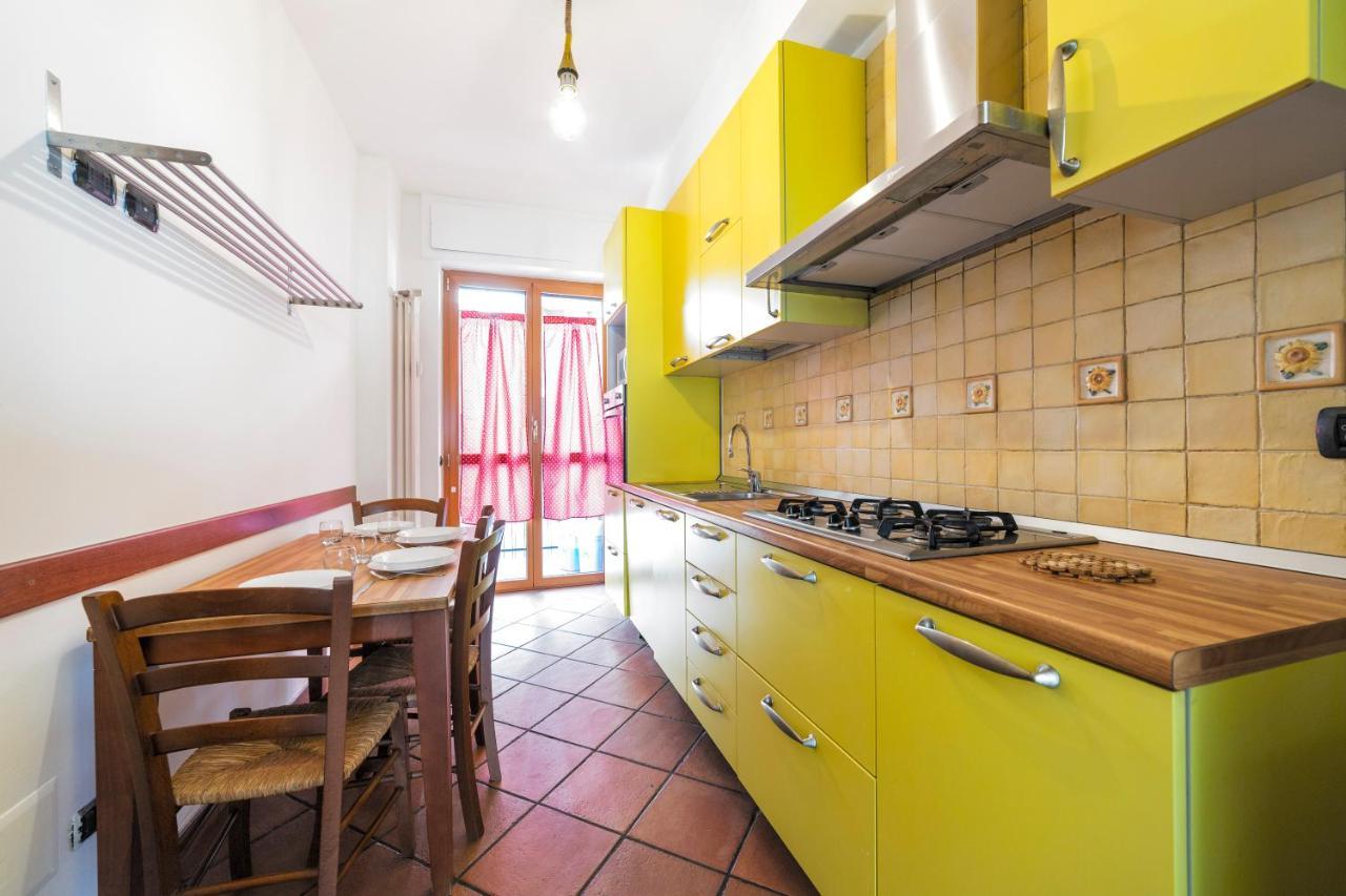 Cenisio M5 Lovely Apartment - With Balcony! Milaan Buitenkant foto